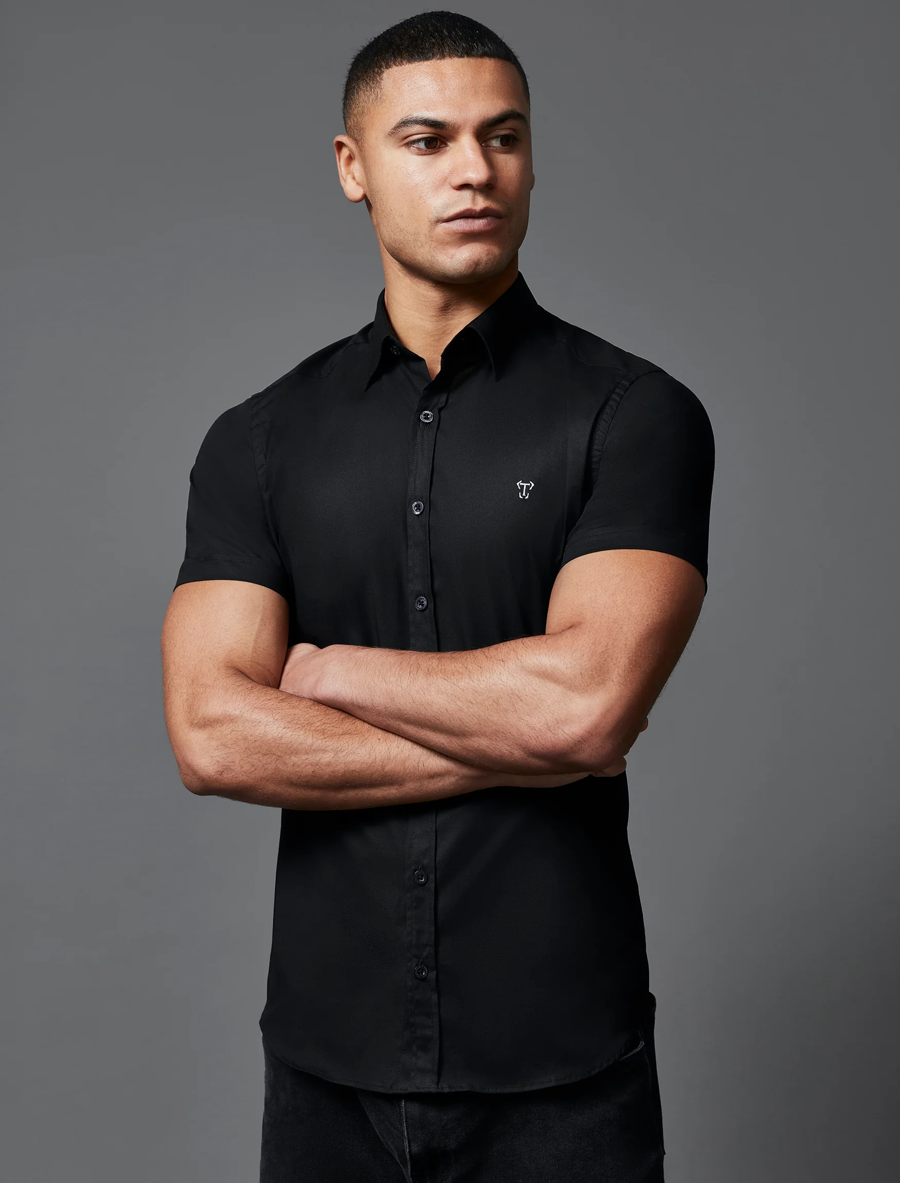 Black Short Sleeve Tapered Fit Shirt - Image 3